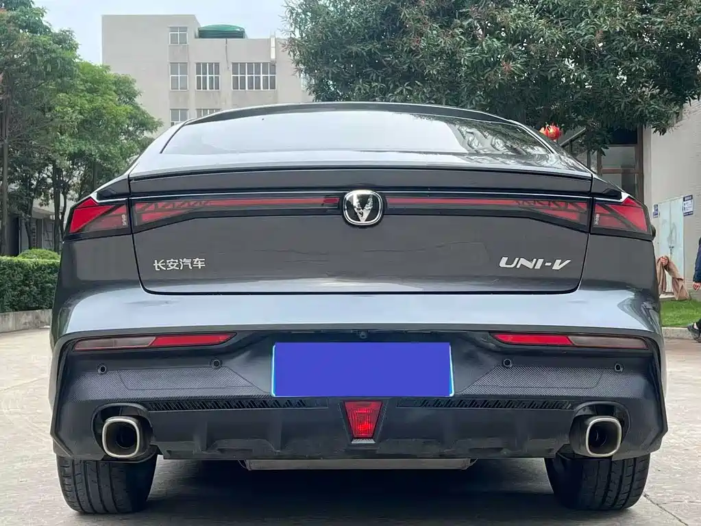 Changan UNI-V — миниатюра 3
