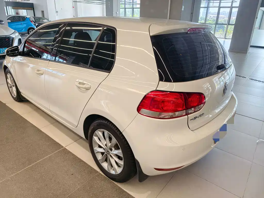Volkswagen Golf — миниатюра 2