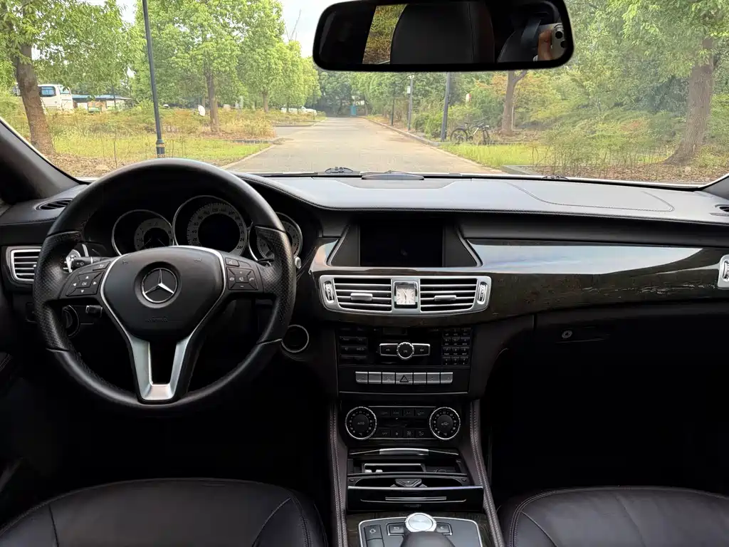Mercedes-Benz CLS — миниатюра 8