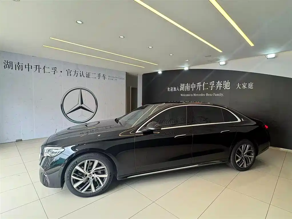 Mercedes-Benz E-Class E 2025 E 300 L Fashion