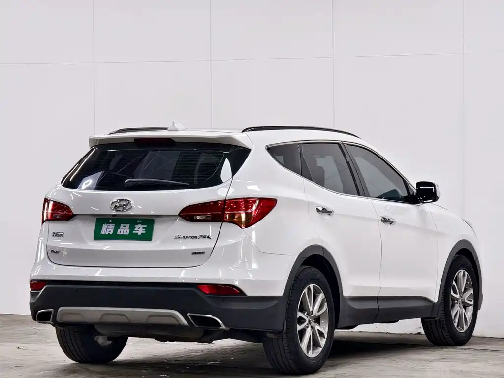 Hyundai Santa Fe — миниатюра 4