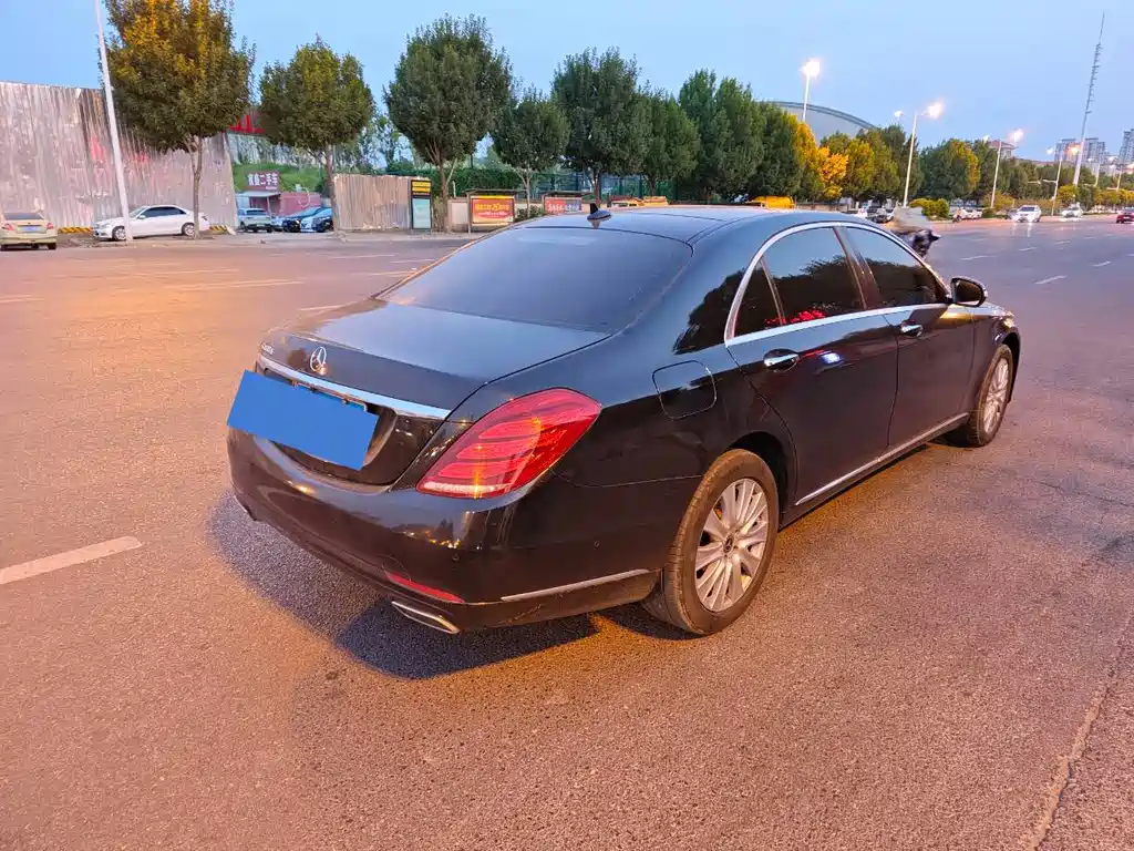 Mercedes-Benz S-Class — миниатюра 9