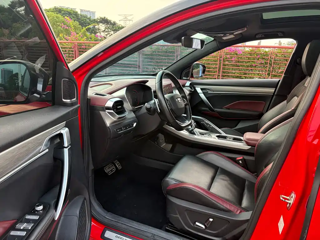 Geely Binyue — миниатюра 11