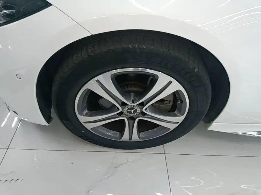 Mercedes-Benz C-Class — миниатюра 23