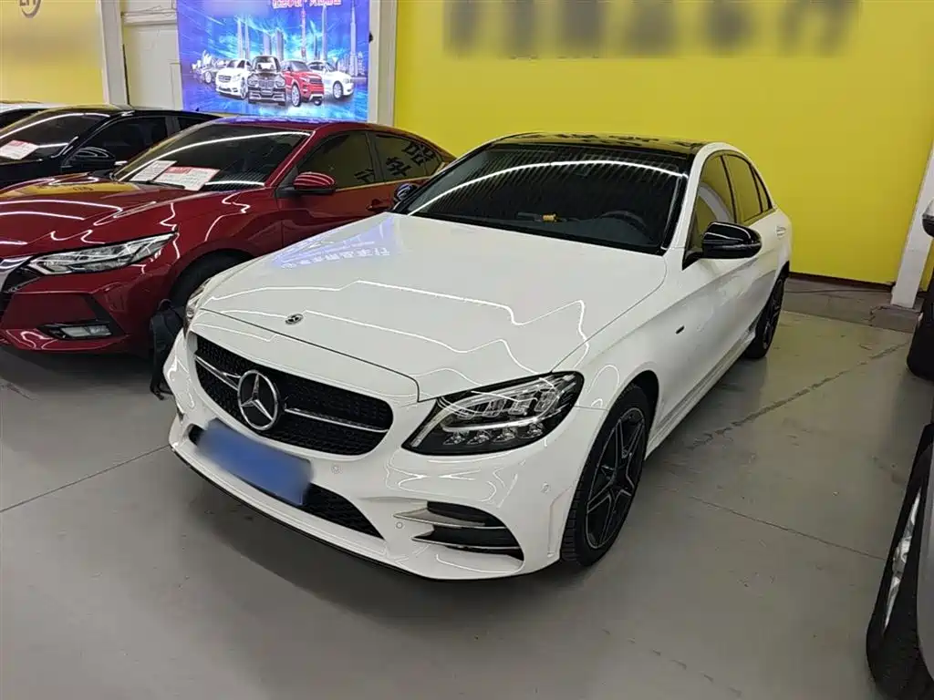 Mercedes-Benz C-Class 2021