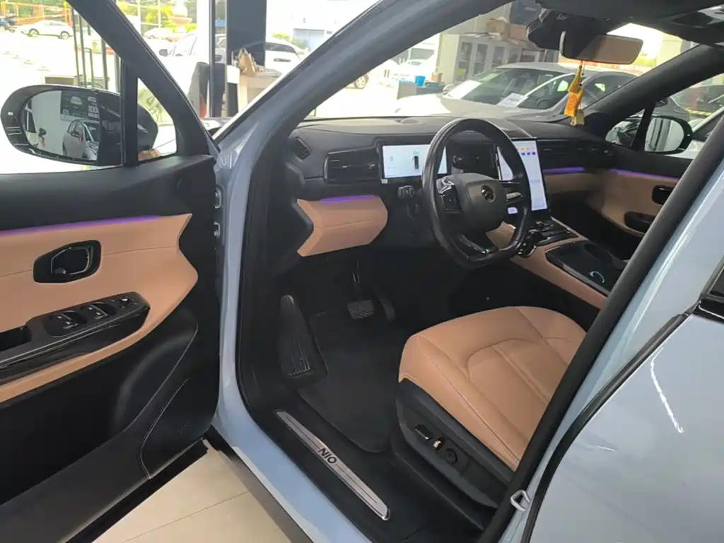 NIO ES6 — миниатюра 16