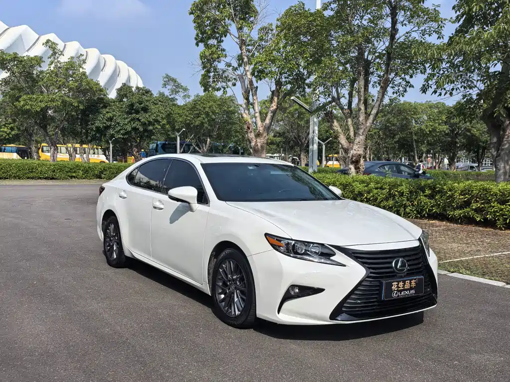 Lexus ES — миниатюра 3