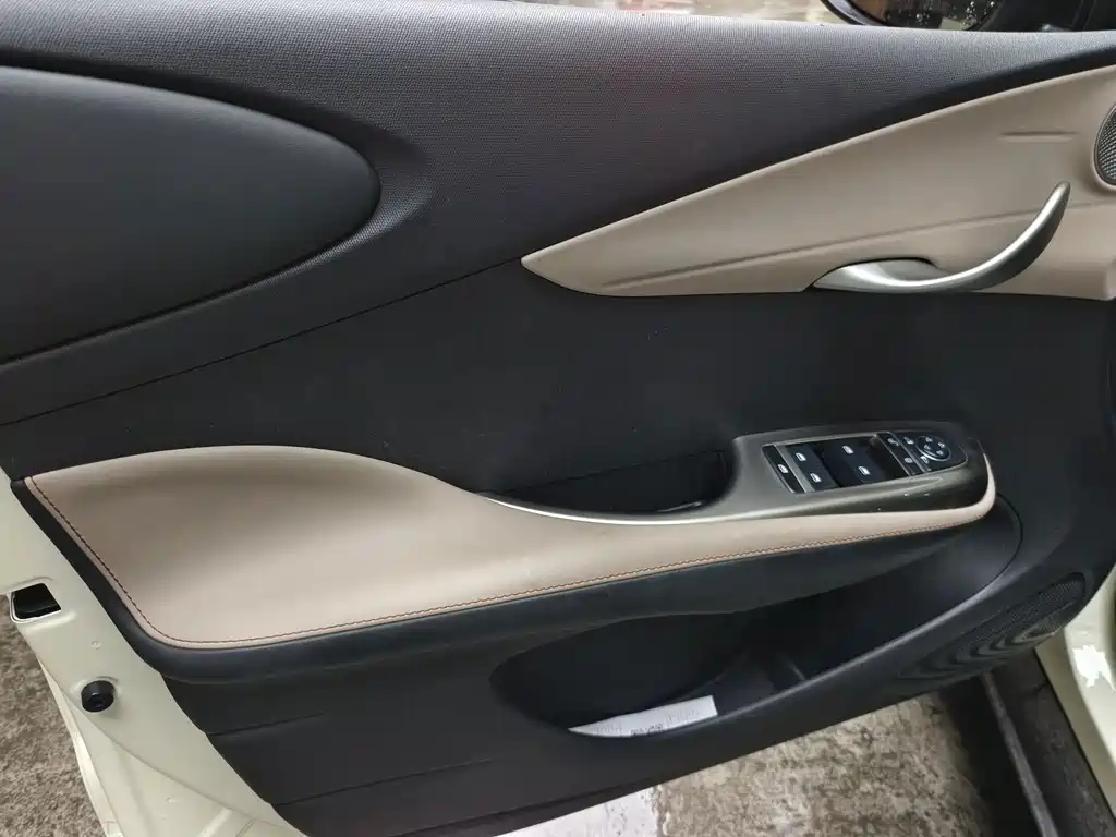 BYD Dolphin — миниатюра 5