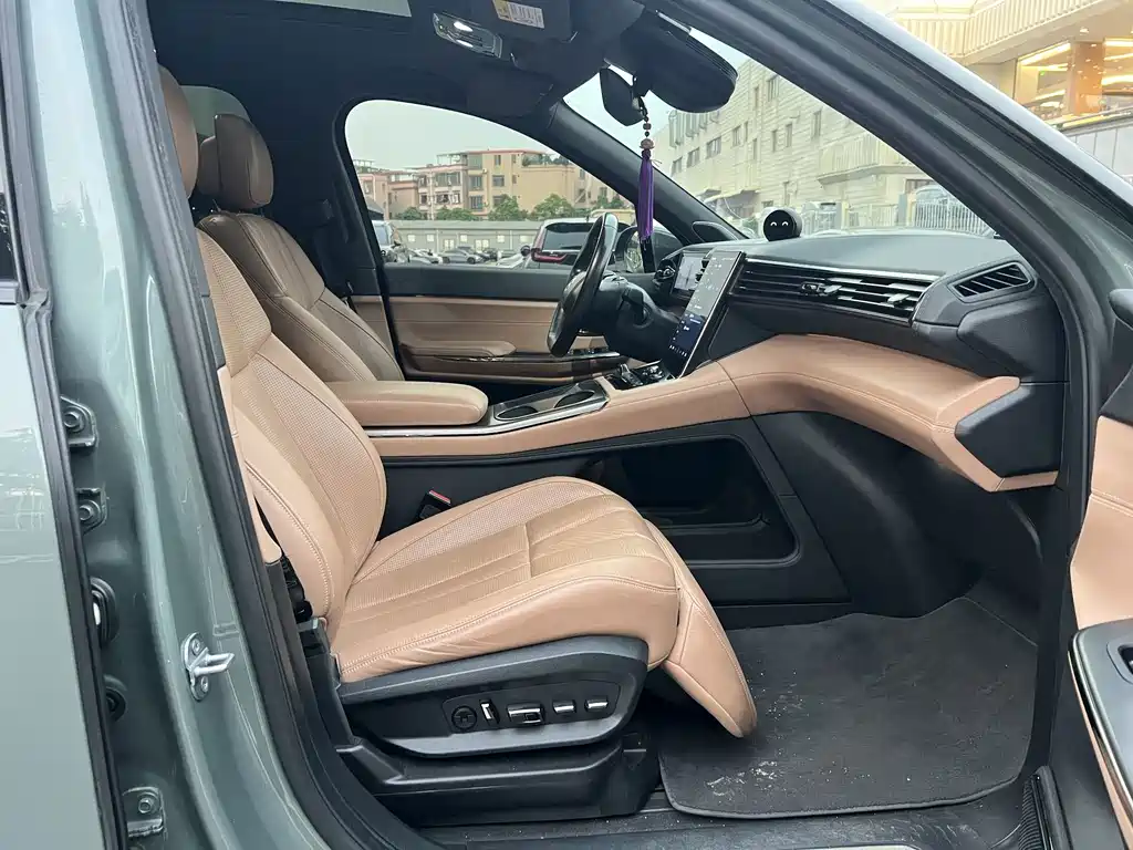 NIO ES8 — миниатюра 22