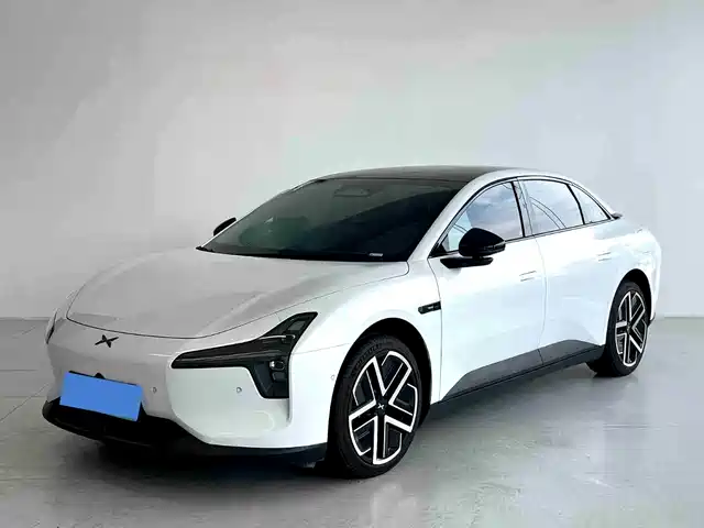 2025 Xpeng Mona M03