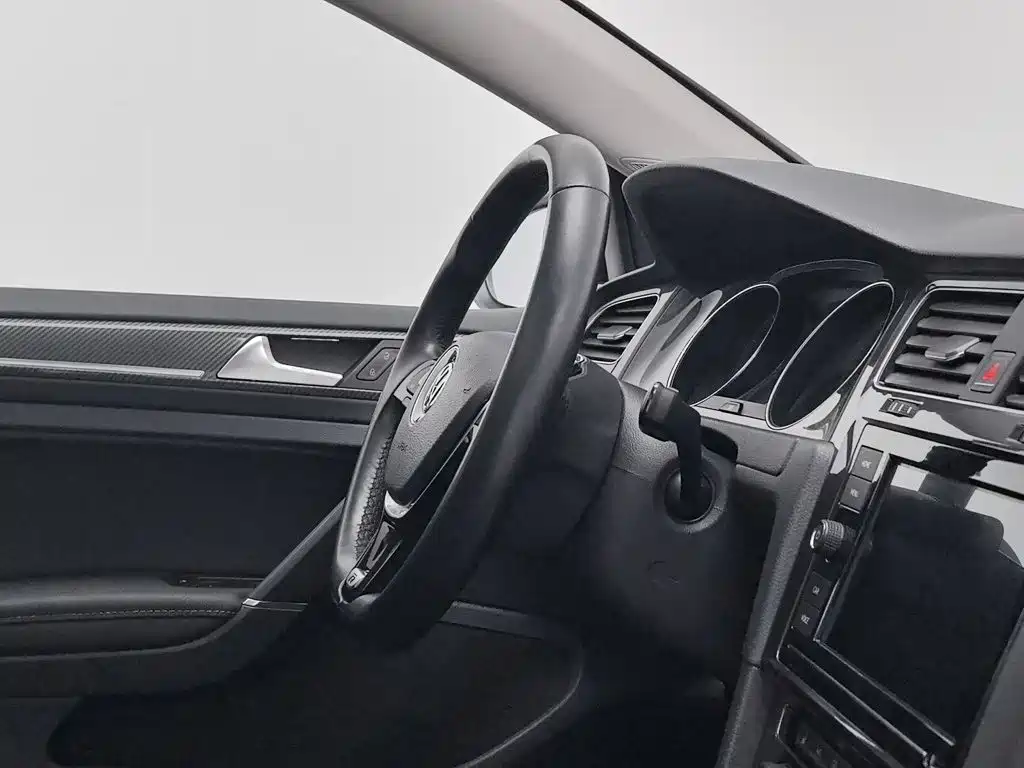 Volkswagen Golf — миниатюра 22