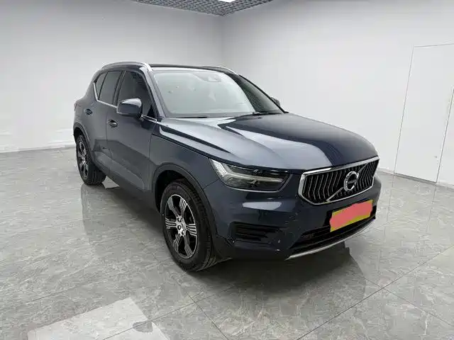 Volvo XC40 — миниатюра 4