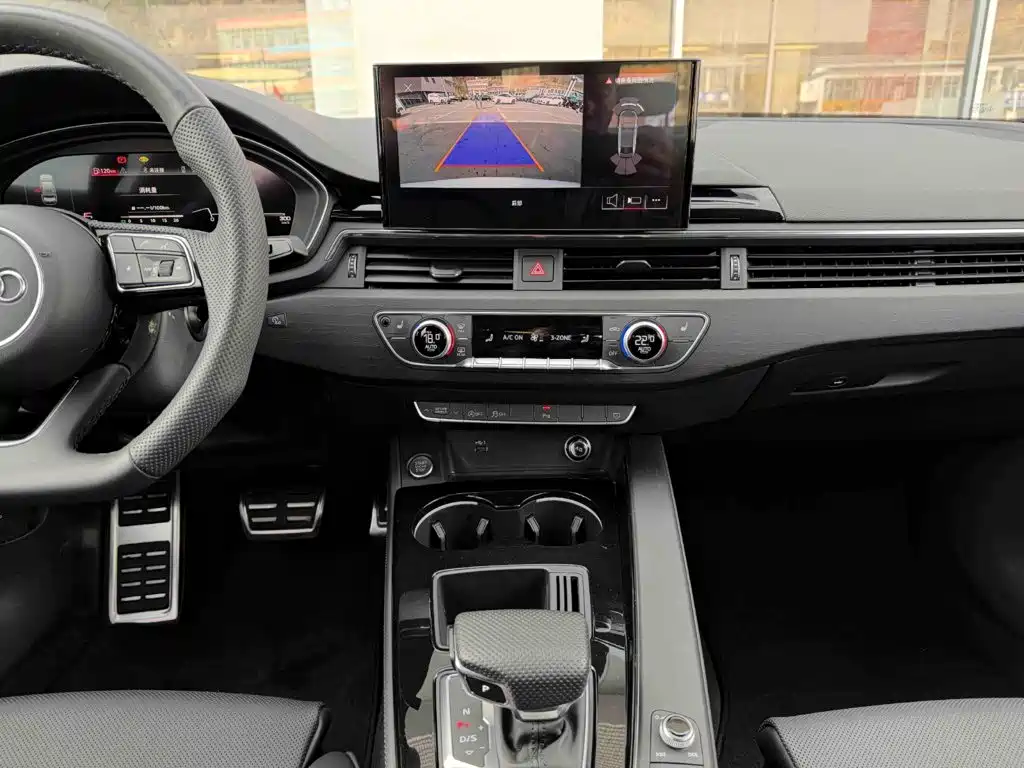 Audi A4L — миниатюра 4