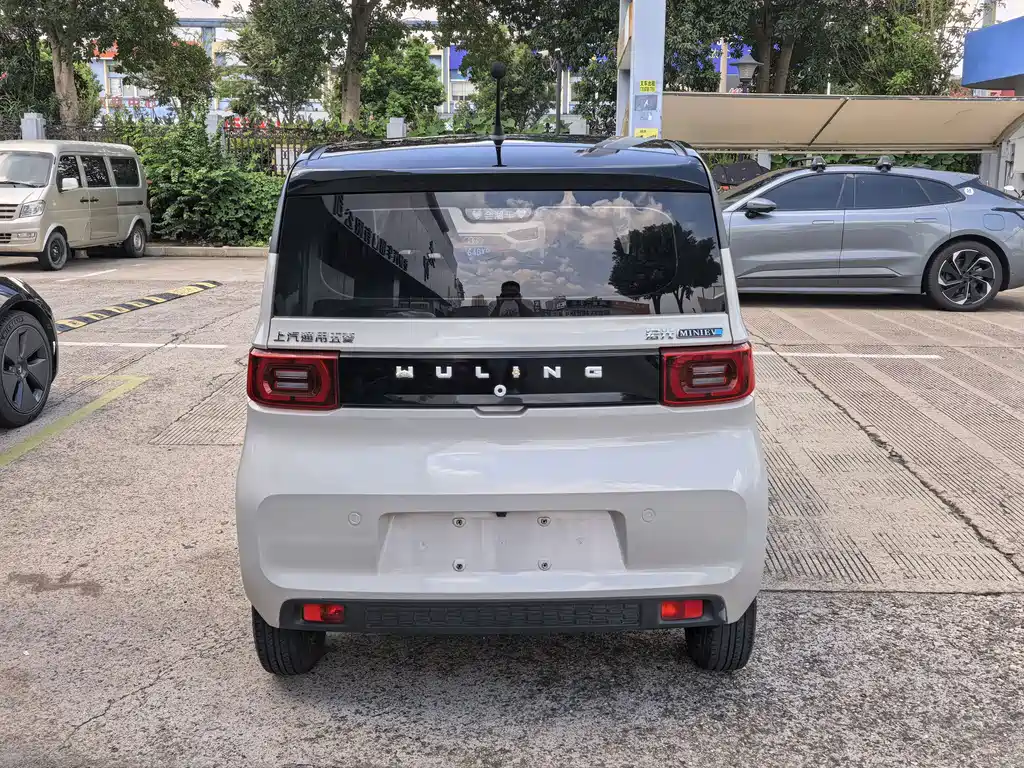 Wuling MINIEV — миниатюра 7