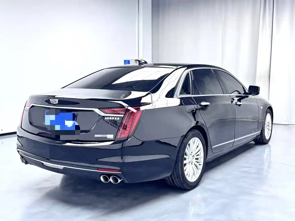 CADILLAC CT6