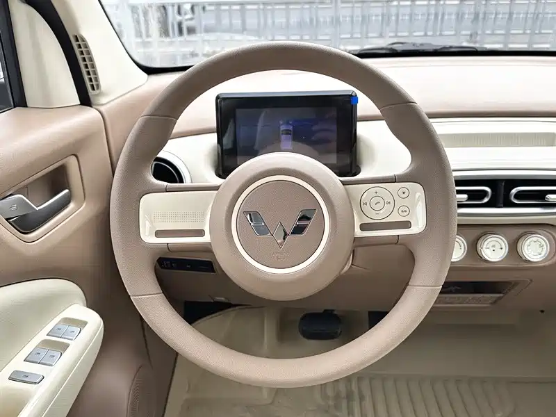 Wuling MINIEV — миниатюра 10