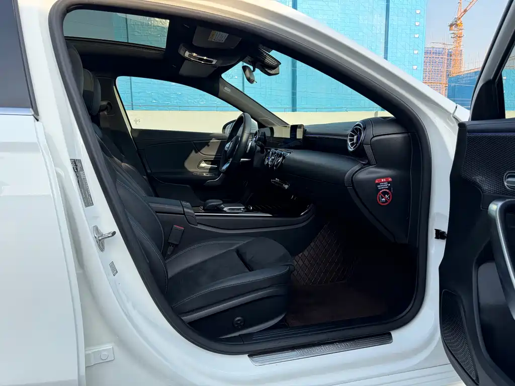 MERCEDES-BENZ A CLASS