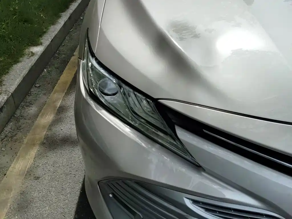 Toyota Camry — миниатюра 7