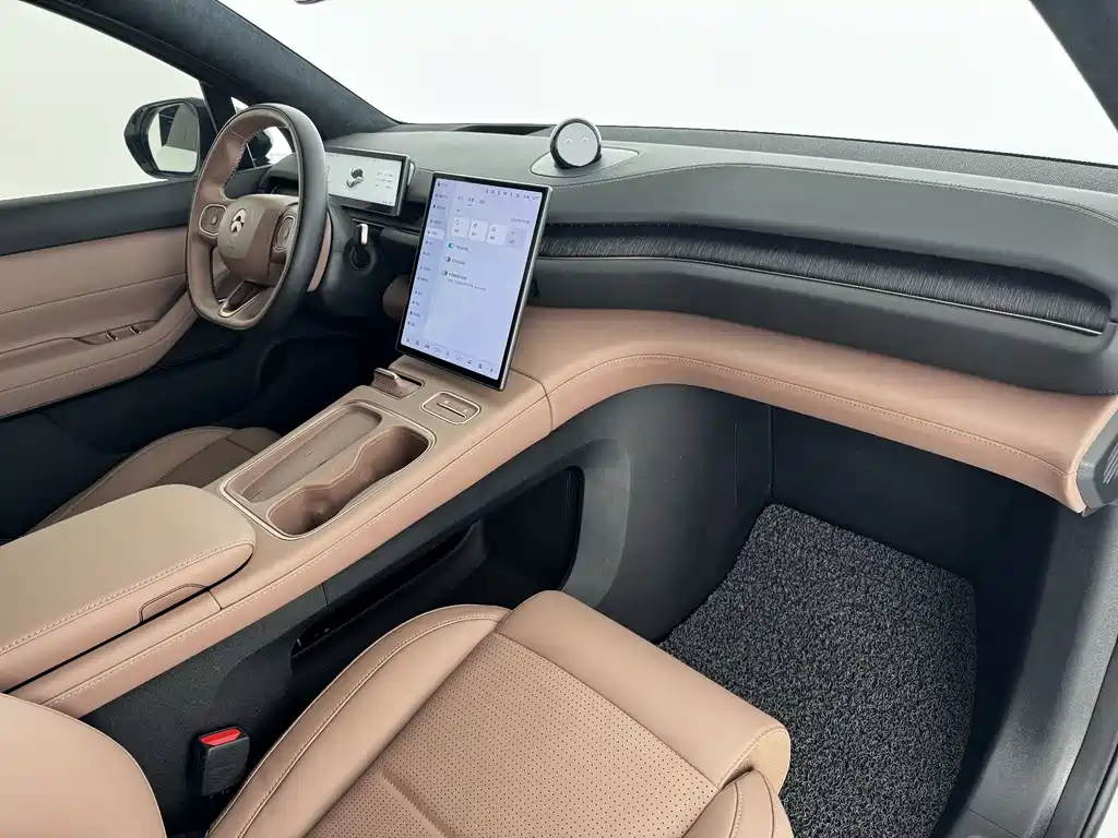 NIO ES6 — миниатюра 13