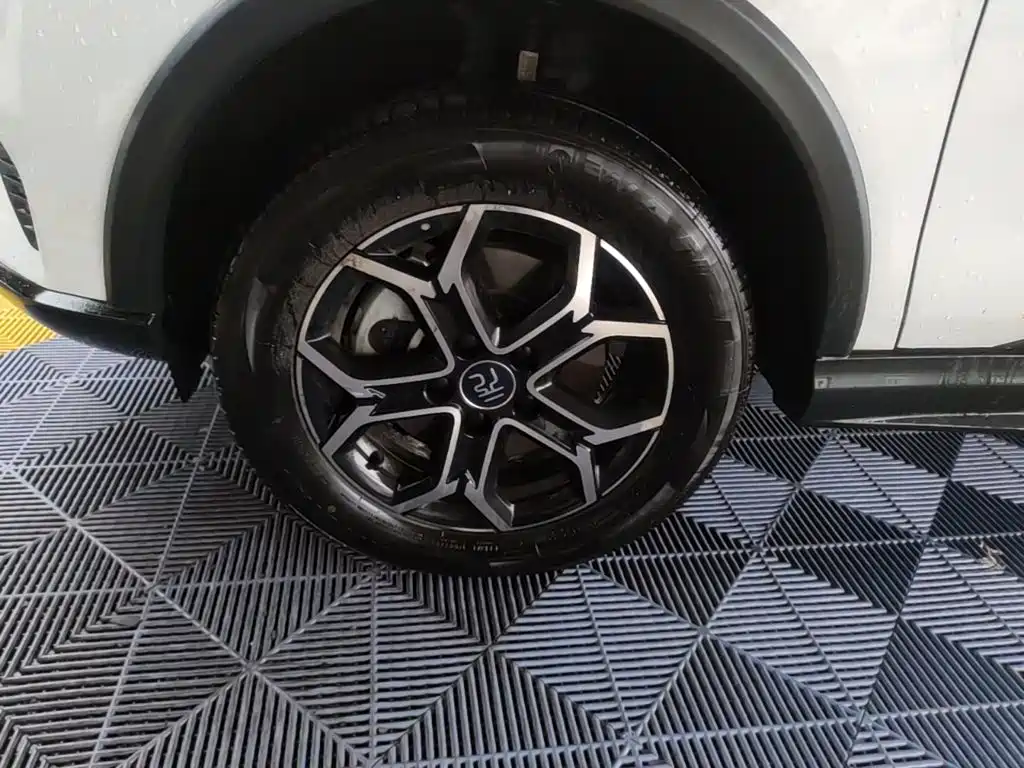 BYD Yuan Pro — миниатюра 23