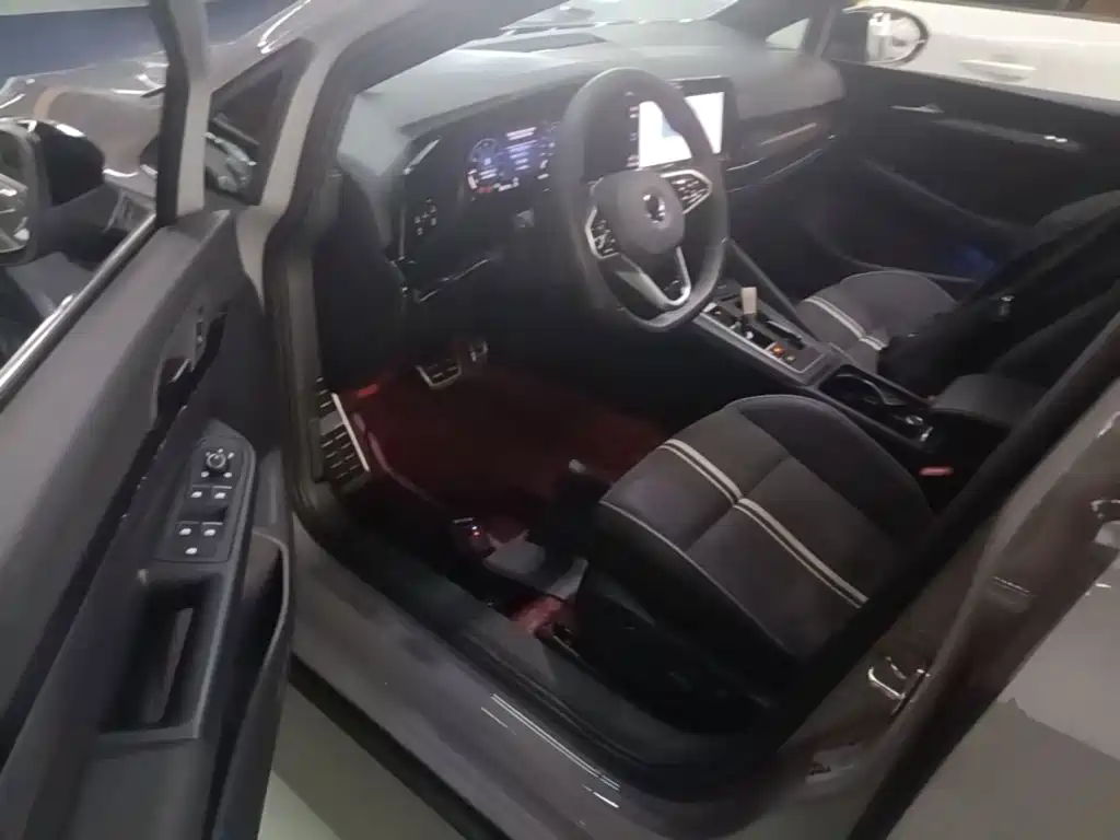 Volkswagen Golf — миниатюра 16