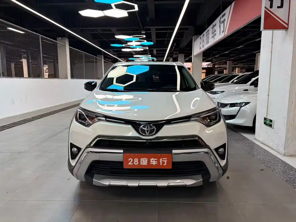 Toyota RAV4 — миниатюра 2