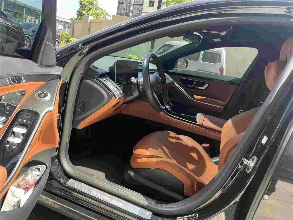 Mercedes-Benz S-Class — миниатюра 7
