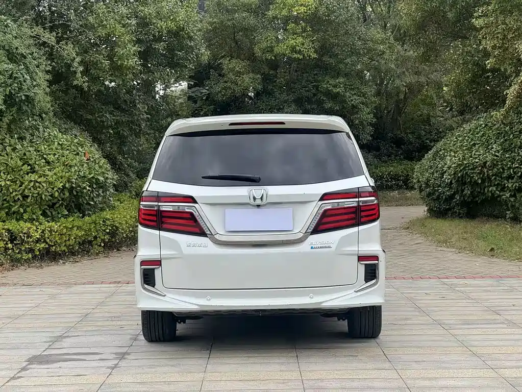 Honda Elysion — миниатюра 10
