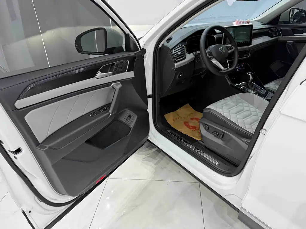 Volkswagen Tayron 2023 280TSI Luxury Plus