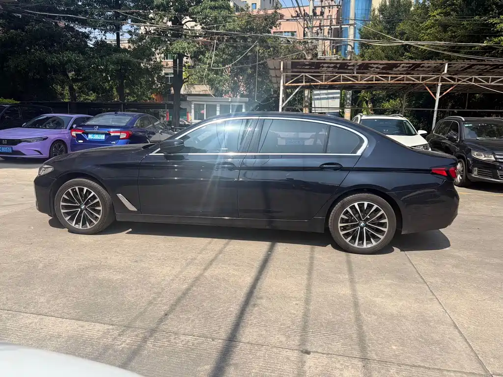 BMW 5 Series 5 2022 525Li Luxury
