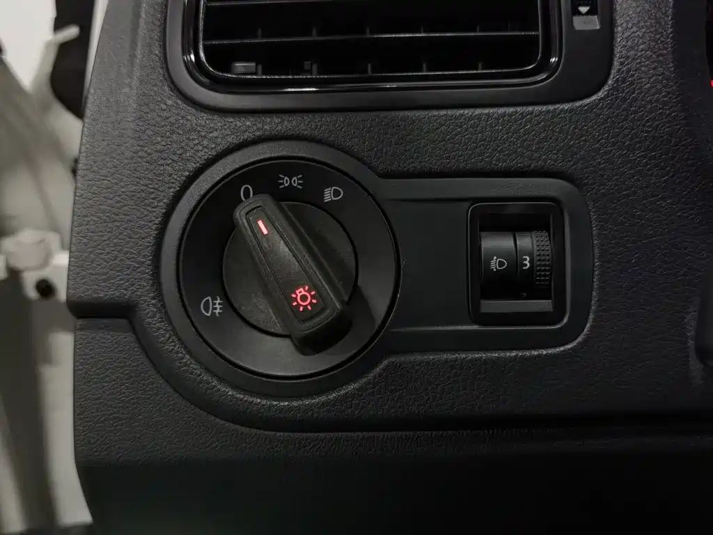 Volkswagen Polo — миниатюра 21