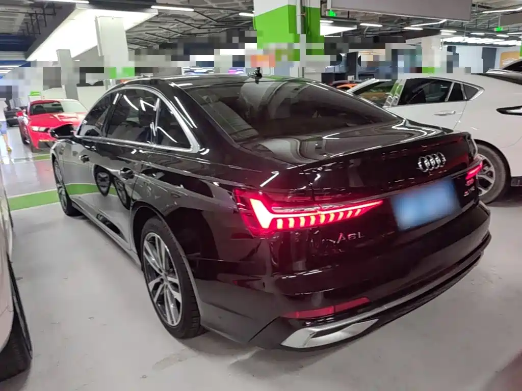 Audi A6L 2023 40 TFSI Luxury