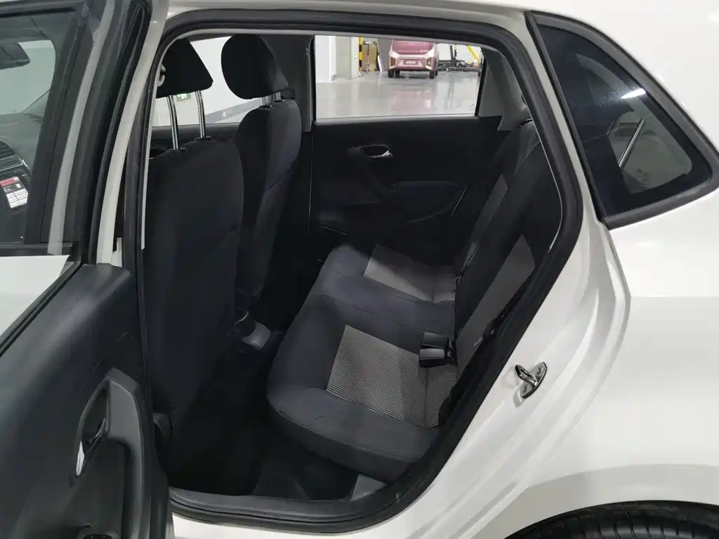 Volkswagen Polo — миниатюра 15