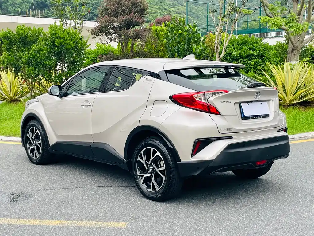 Toyota C-HR 2020 2.0L Lead