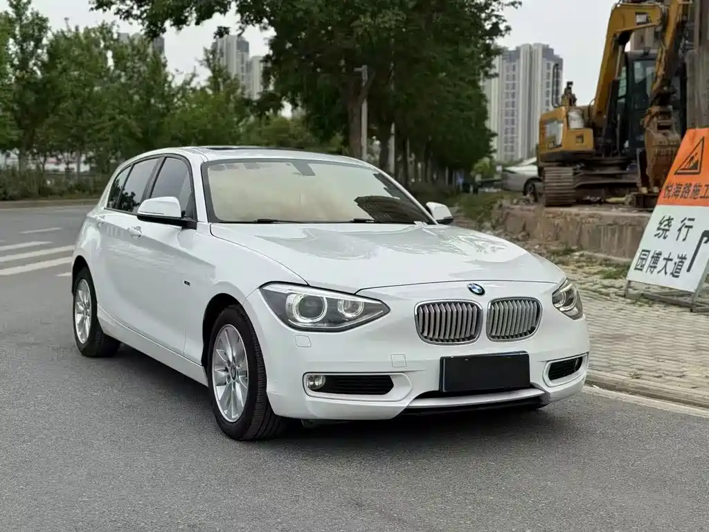 BMW 1 Series (Import) — миниатюра 2
