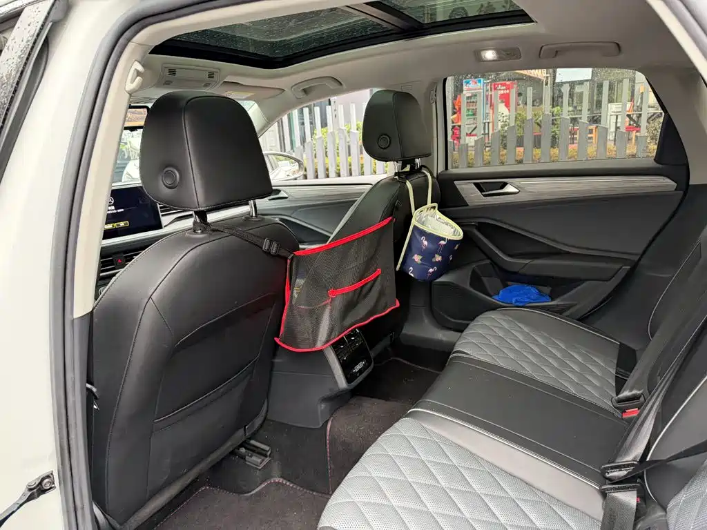 Volkswagen Sagitar — миниатюра 11