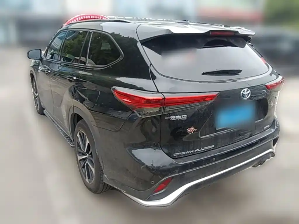 Toyota Crown Kluger — миниатюра 7