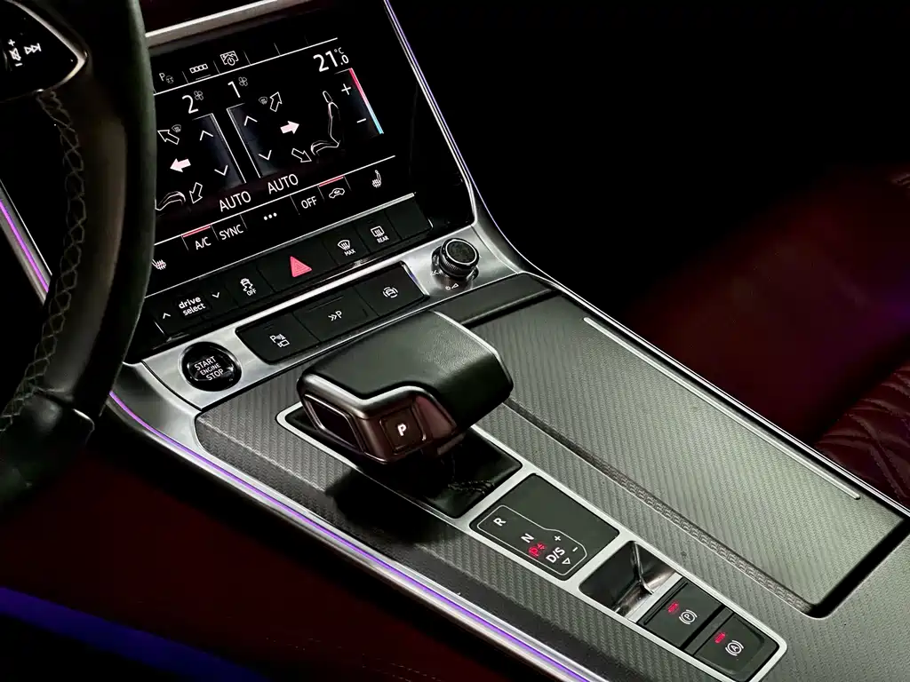 Audi A7L — миниатюра 9