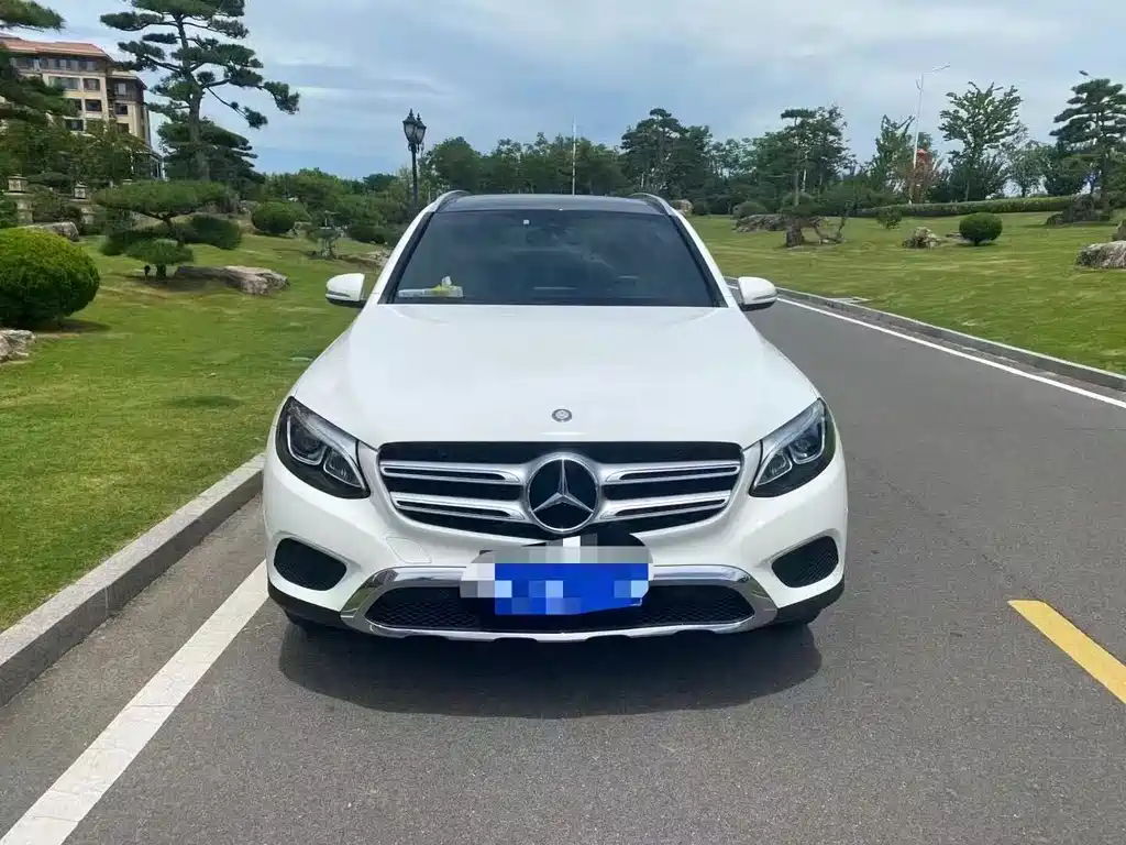 Купить Mercedes-Benz GLC