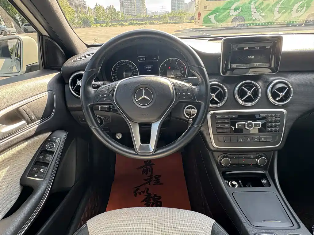 Mercedes-Benz A-Class (Import) — миниатюра 15