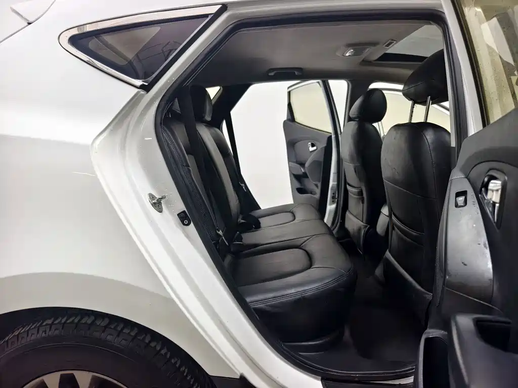 Hyundai ix35 — миниатюра 16