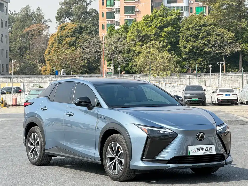 LEXUS RZ