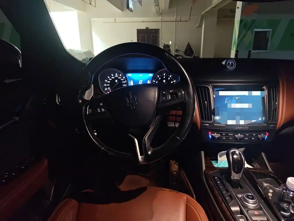 Maserati Levante — миниатюра 3