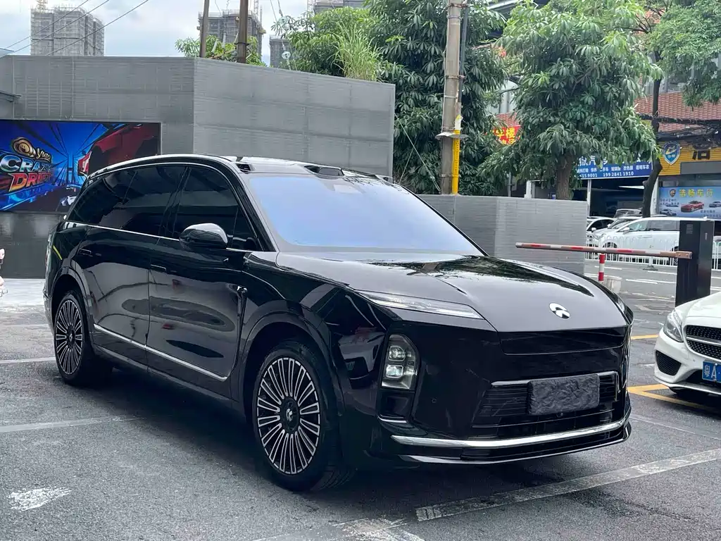 NIO ES8 2026 мест Executive Luxury
