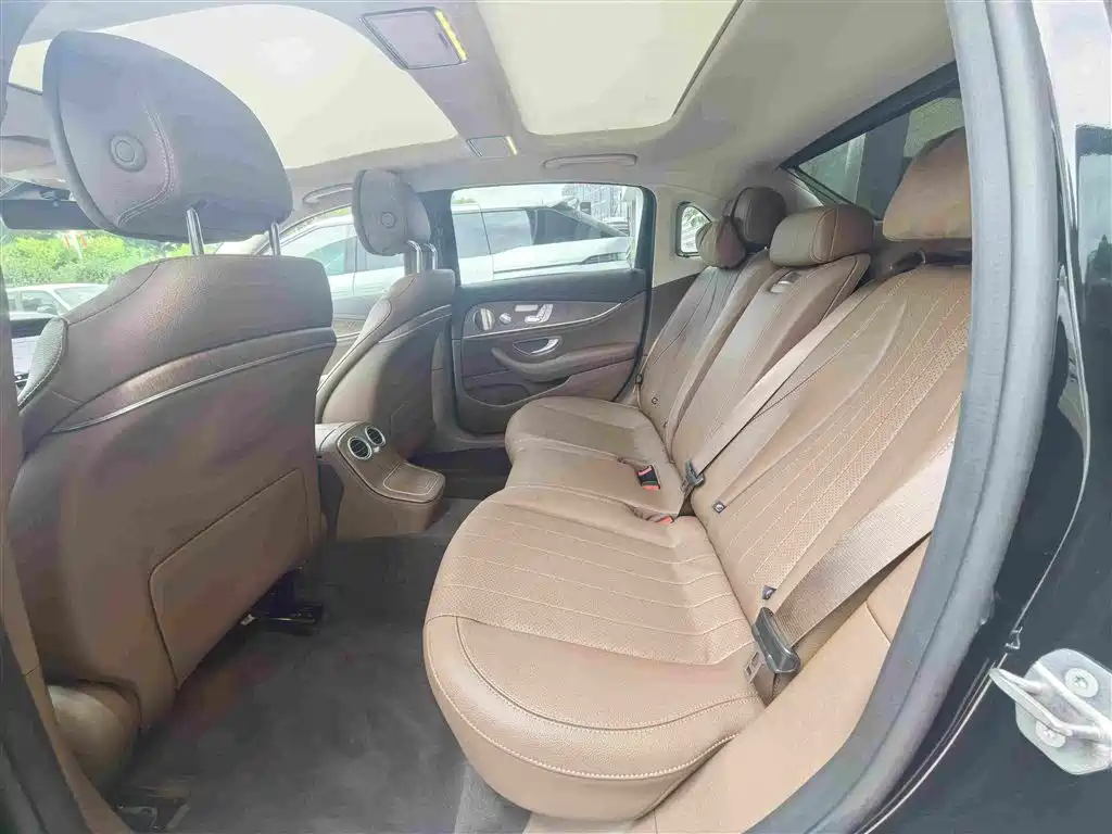 Mercedes-Benz E-Class E 2023 E 300 L Luxury