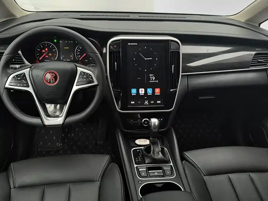 BYD MAX — миниатюра 12