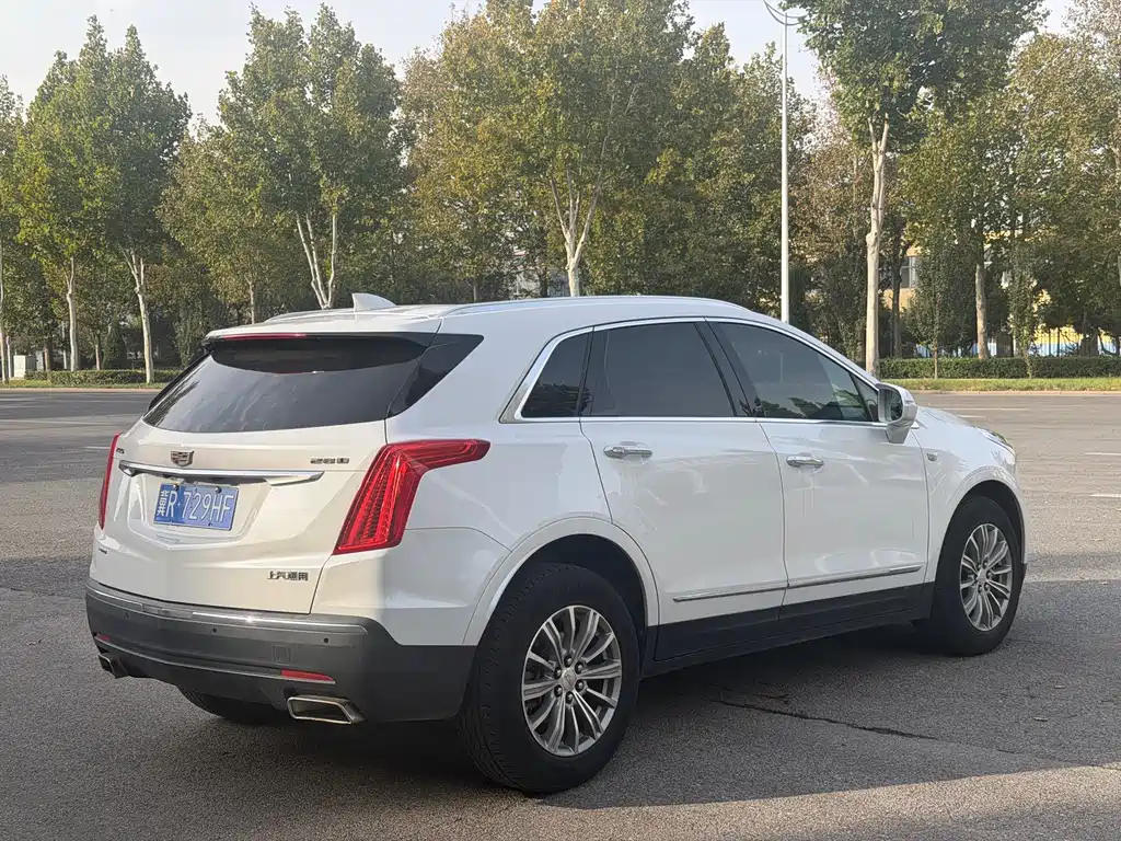 Cadillac XT5 — миниатюра 5