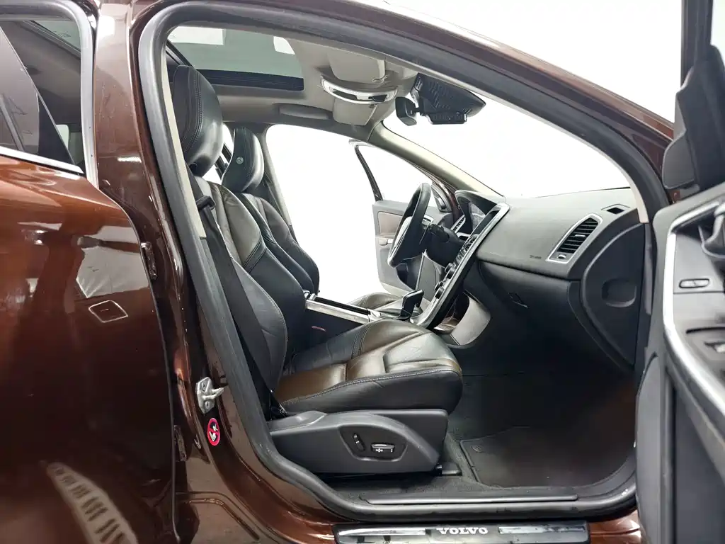 Volvo XC60 (Import) — миниатюра 14