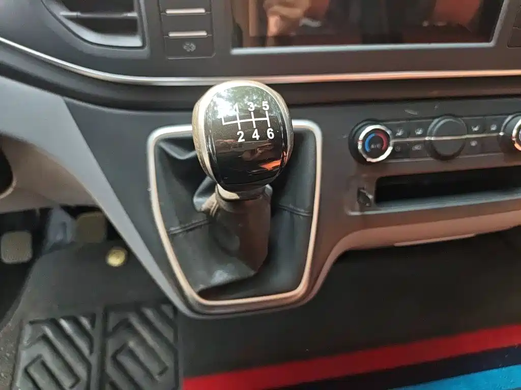 MAXUS V80 — миниатюра 7