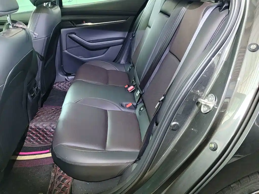 Mazda 3 Axela — миниатюра 17